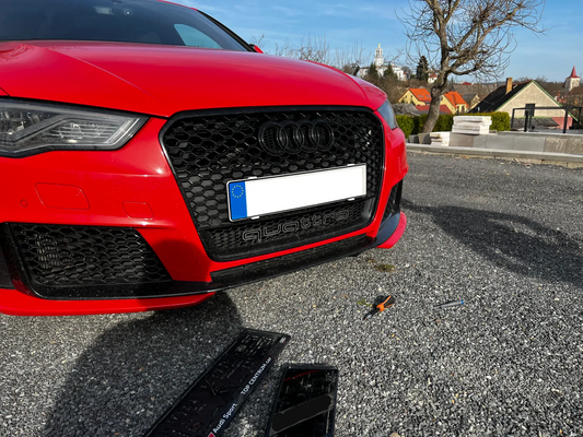 Suport Numar Inmatriculare SLIM Audi RS - Grila Fagure